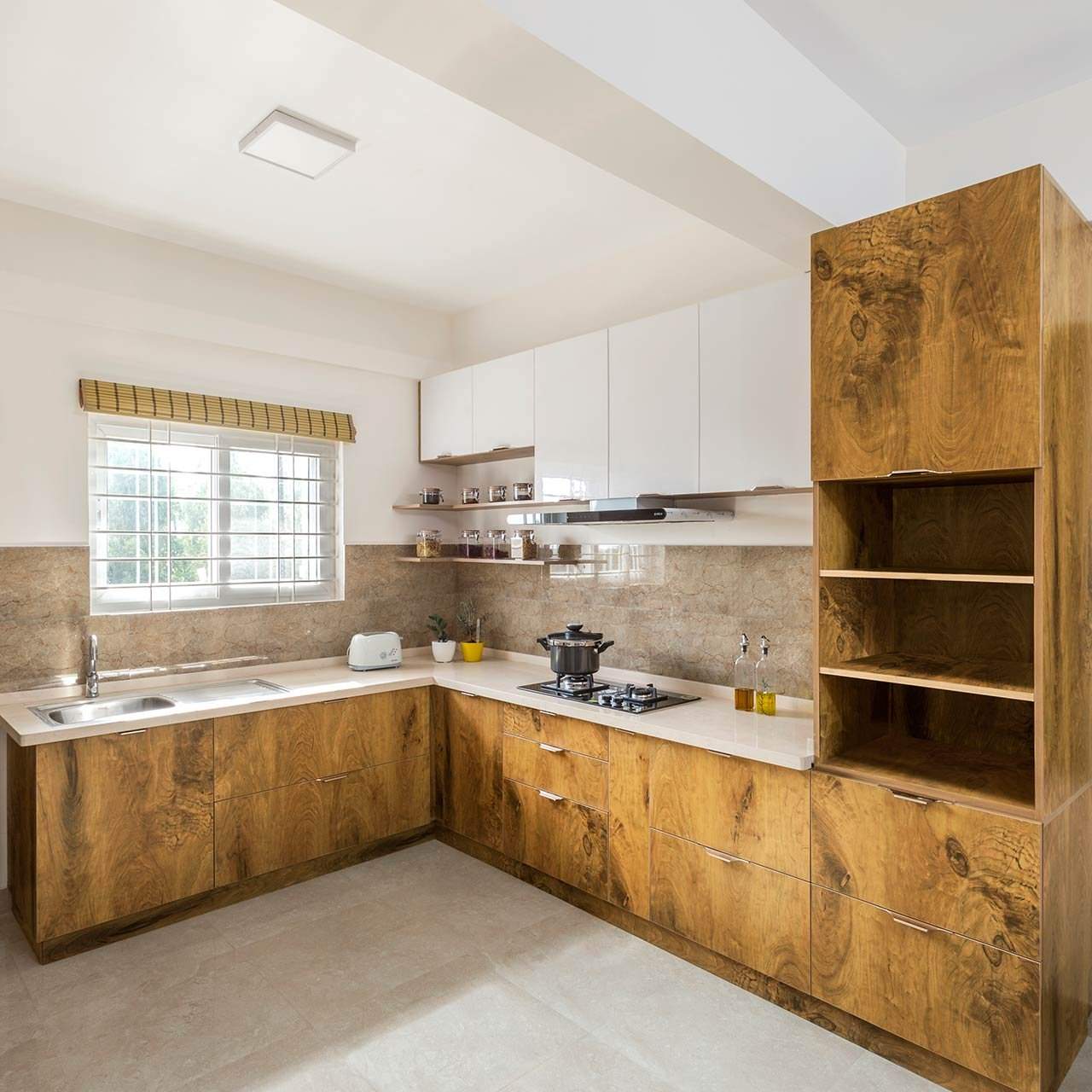 Bungalow interior design in kitchens with strong character