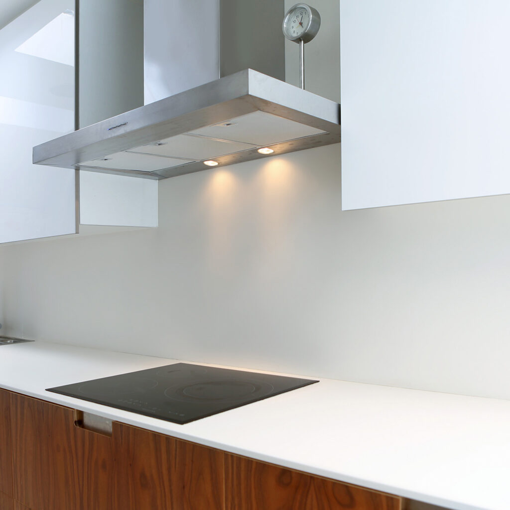 Laminate kitchen countertops which looks lovely and low cost