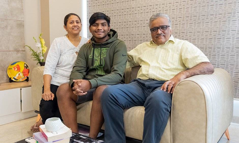 Mumbai flat interior for lily with her family in their new 3 BHK home